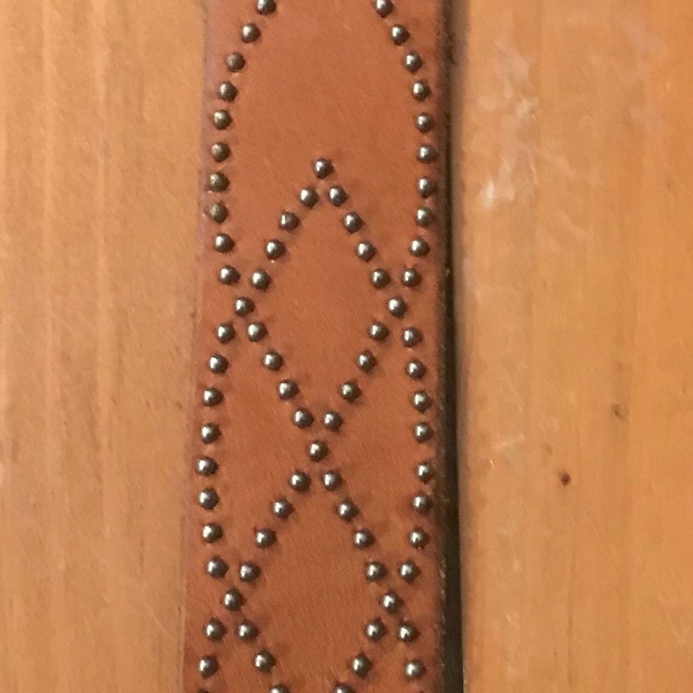 Old Navy Genuine Leather Studded M Belt - Picture 4 of 8